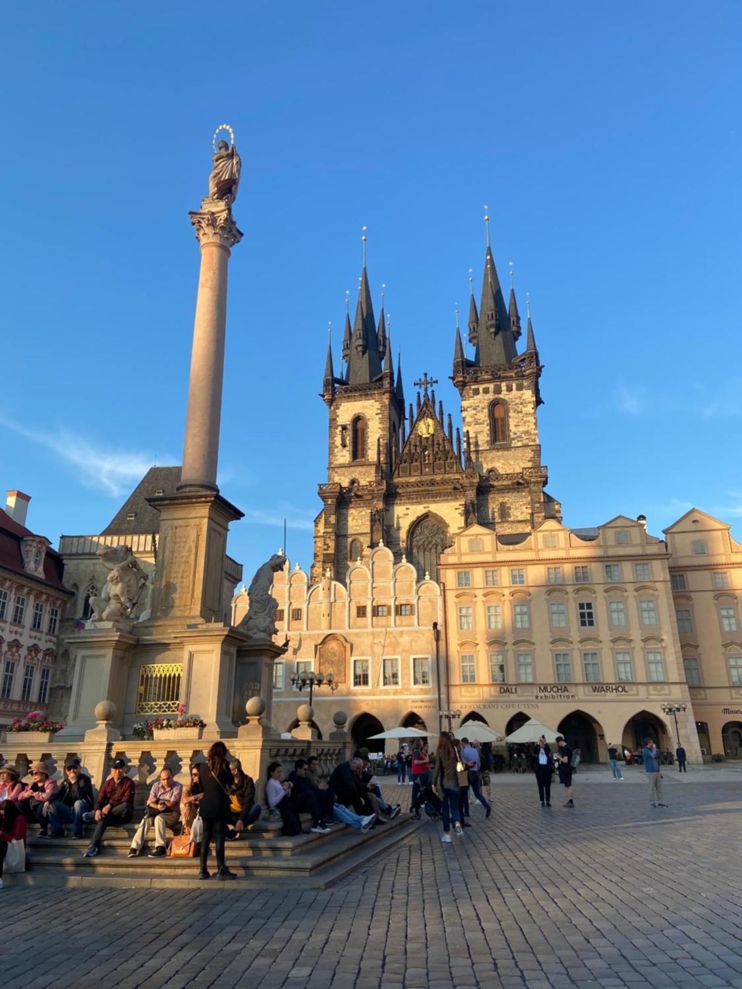 Onefam Home Praha Bagian luar foto
